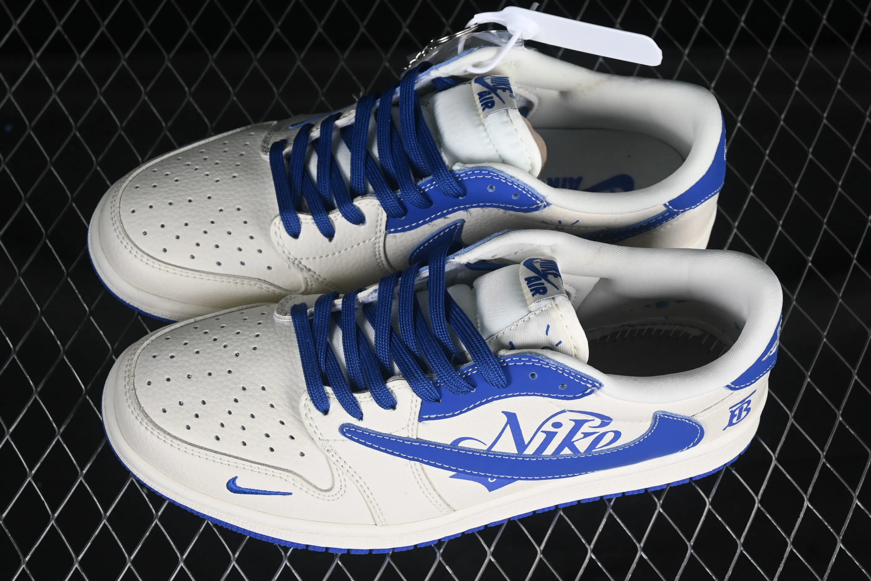 All categories Air Jordan Jordan series basketball shoes Air Jordan 1 Low High-end customized low-top sneakers Travis Scott x Fragment Design x Air Jordan 1 Low OG SP AJ1 Joe 1 Burberry co-branded rice blue Nike low-top cultural casual sneakers LD2025-007